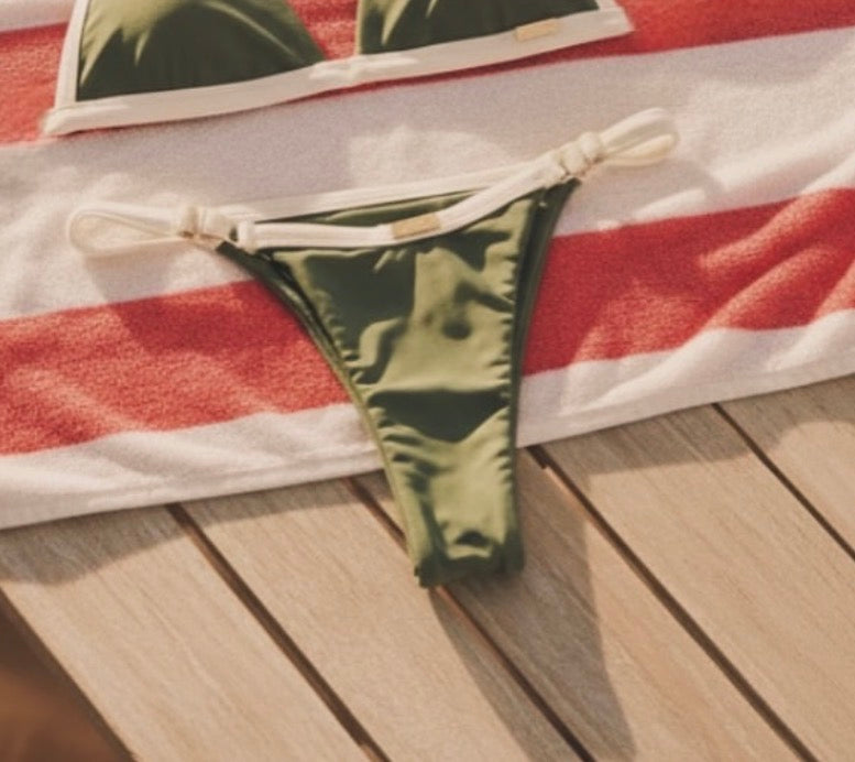 Sculptéd sage Reverie Two-toned triangle bikini bottoms